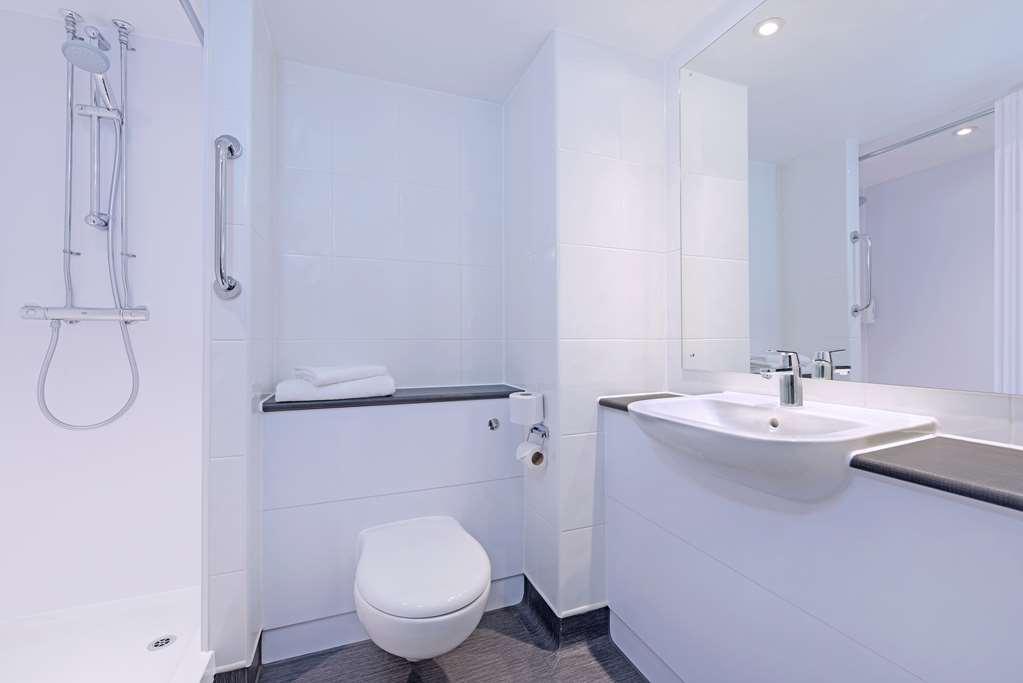 Travelodge Farringdon Londra Cameră foto